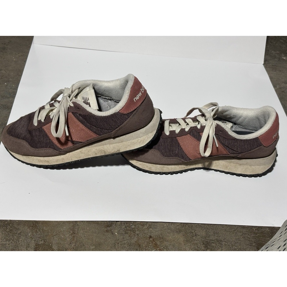 New Balance 237 Women Suede Sneakers Size 9.5‎ Truffle/Mineral Pink Retro Shoes - Picture 1 of 7